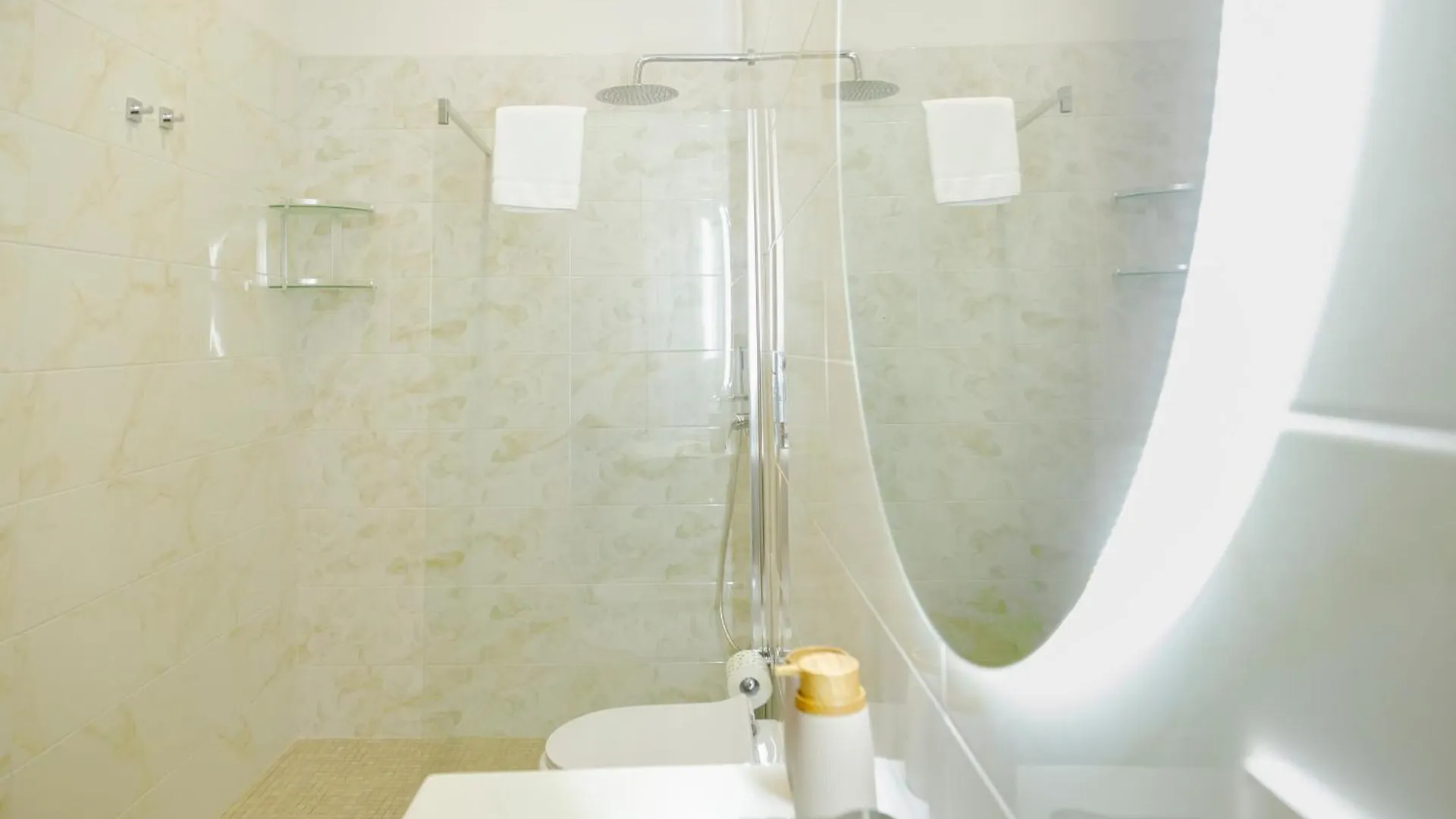 A Casa Di Leo Rooms Naples Guest house