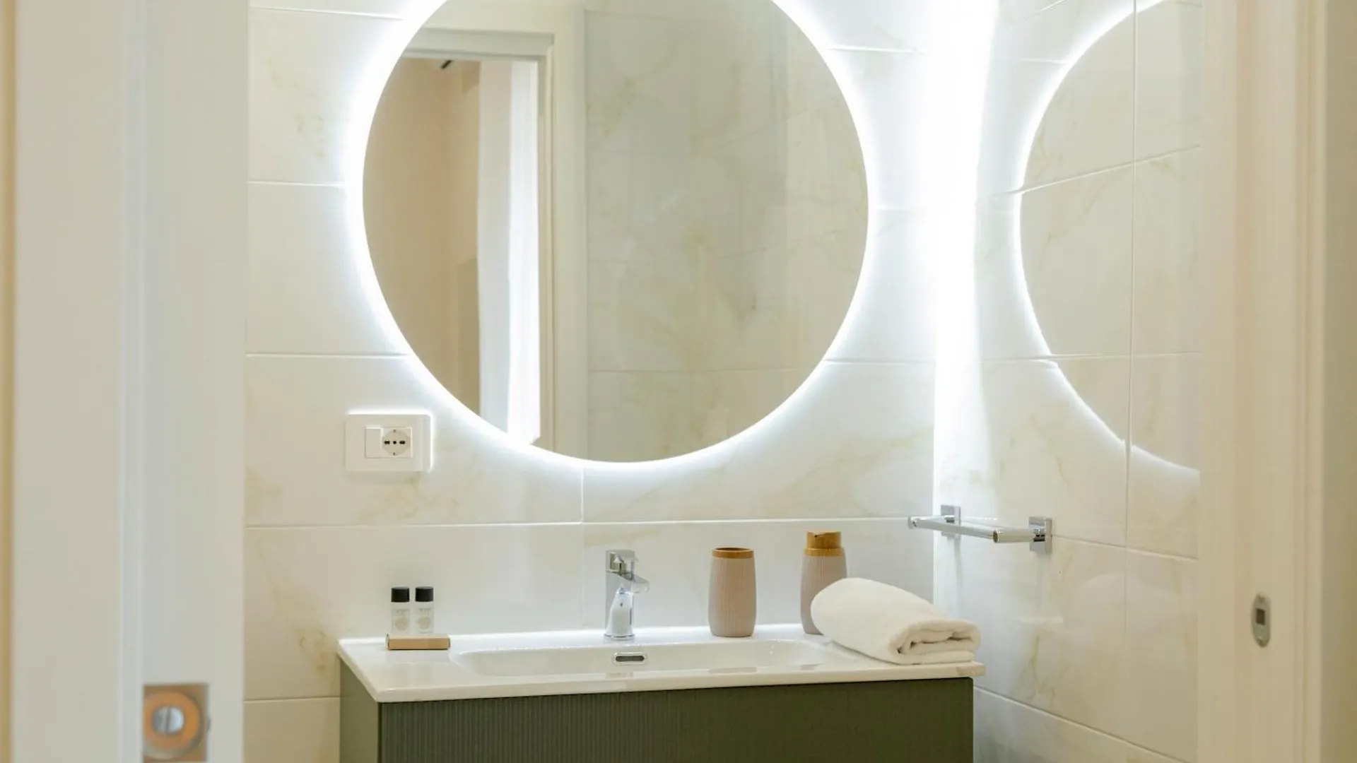 A Casa Di Leo Rooms Naples