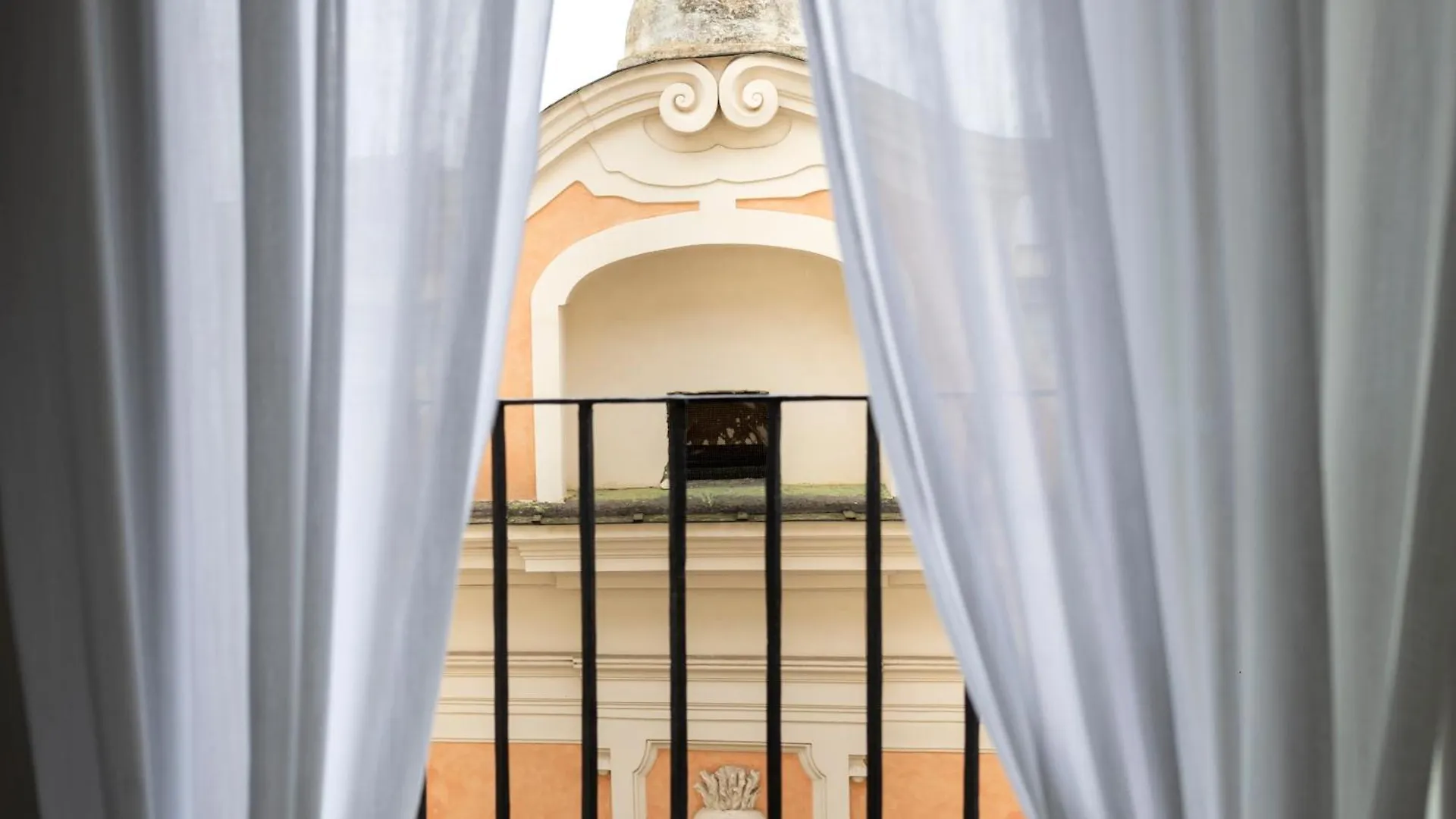 A Casa Di Leo Rooms Naples Guest house